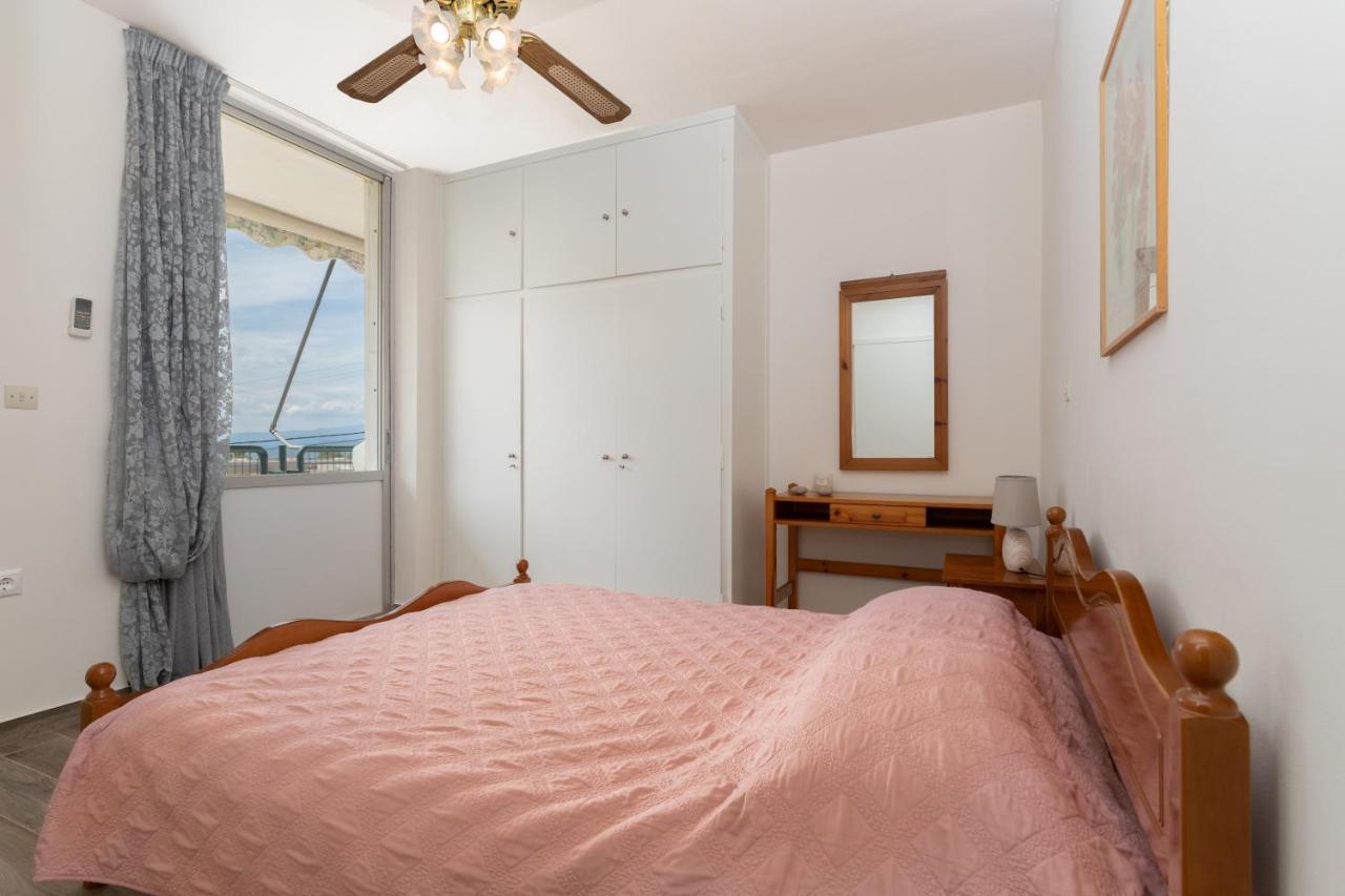 M K Apartments Arkítsa Eksteriør billede